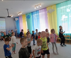 Волшебный день рождения Бабы Яги в нашем детском саду! Волшебный день рождения Бабы Яги в нашем детском саду!.